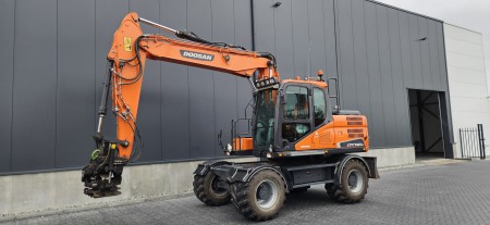 DOOSAN DX140W