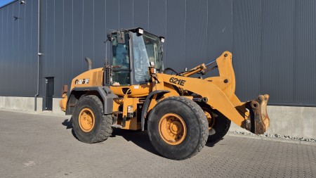 CASE 621 E