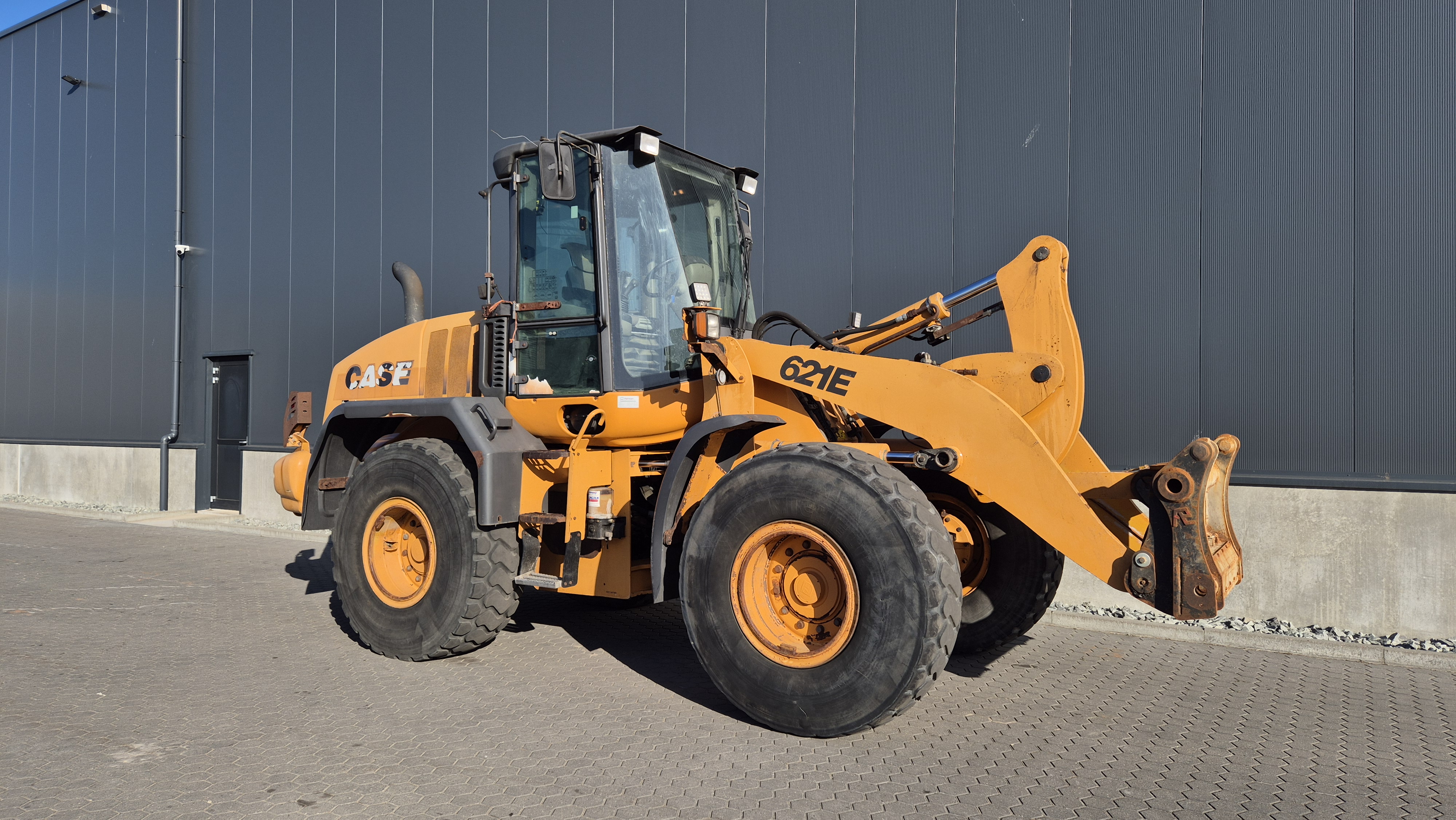 CASE 621 E